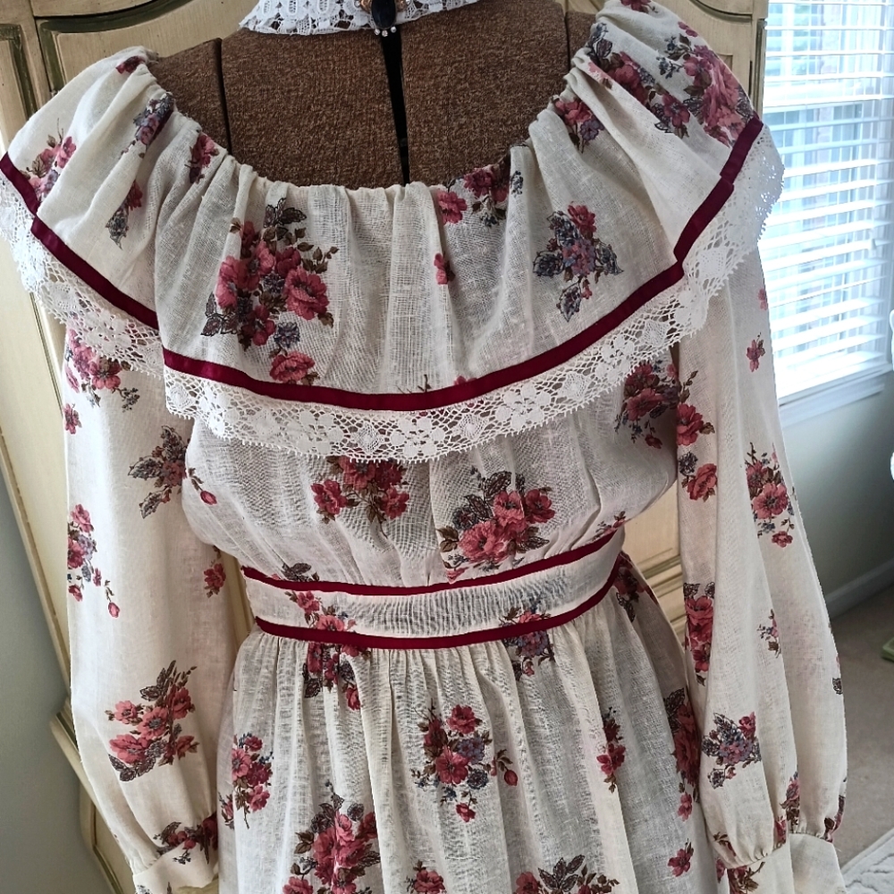 BEAUTIFUL VTG HOMESPUN LINEN MAXI DRESS!